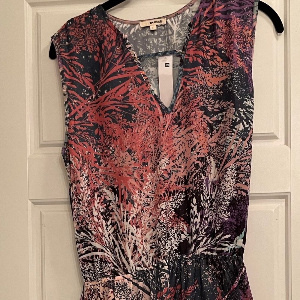 LAmade, Botanical floral v-neck, sleeveless dress, NWT, Size Small